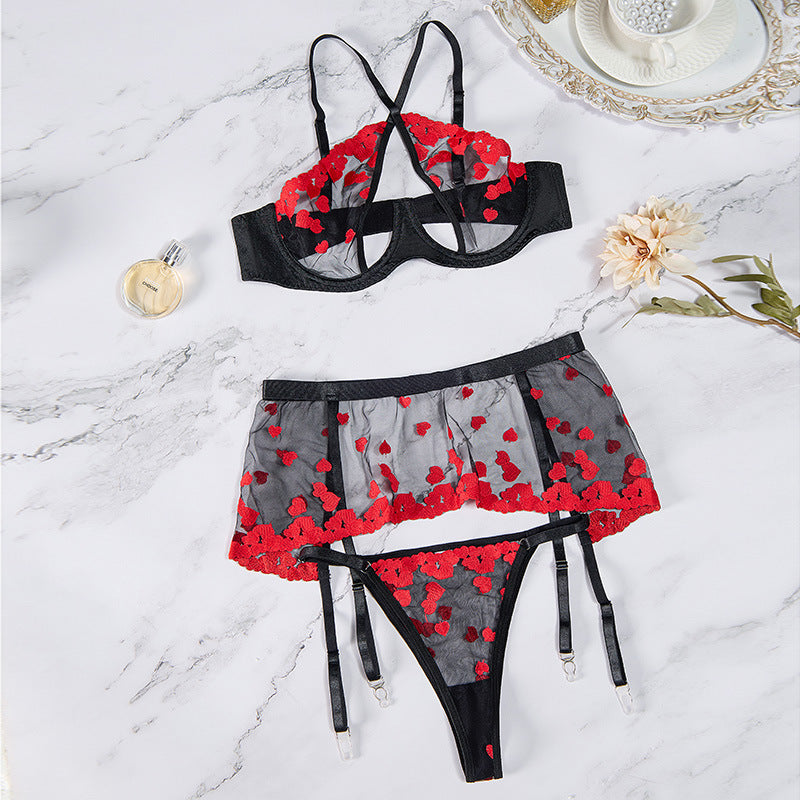 【Sexy clothing】Sexy Underwear Embroidered Three-Piece Lace Pajamas Sexy Seduction See-through Passion Uniform for Women